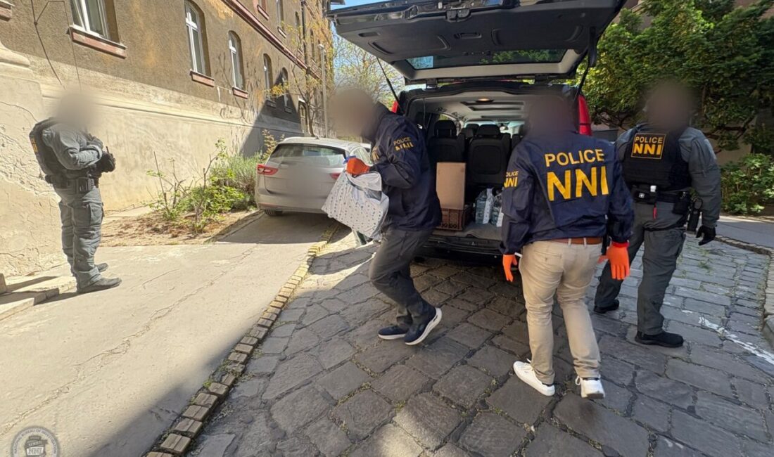 Macaristan polisi, Ekvador’dan gelen muzların arasına gizlenmiş yarım tondan fazla