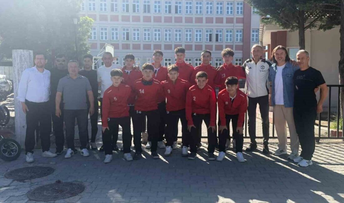 Türkiye Futsal Şampiyonası’nda büyük bir başarıya imza atarak son 8