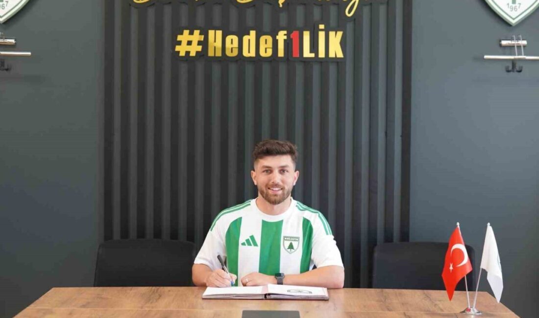 Muğlaspor, son olarak Serikspor forması giyen orta saha oyuncusu Selim