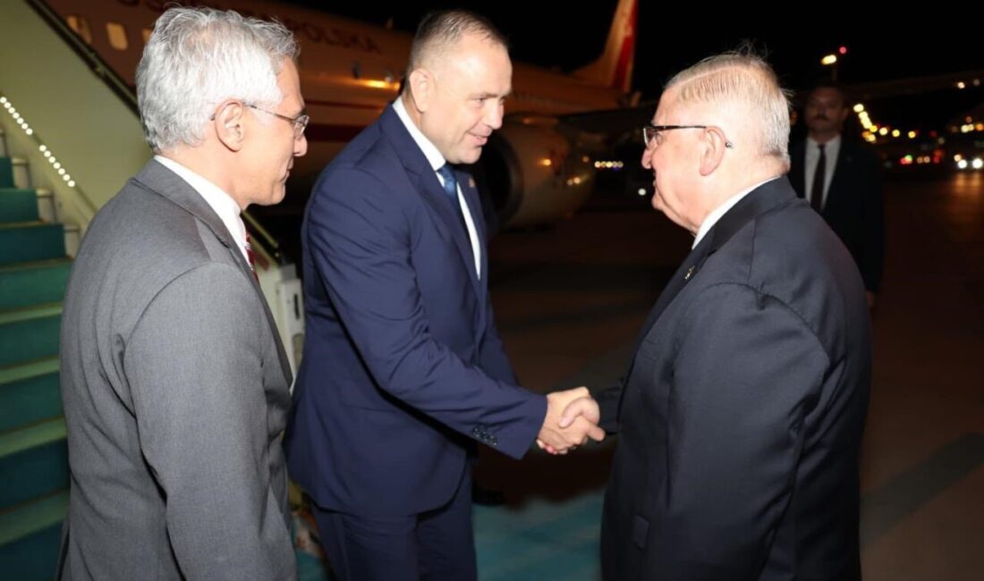 Polonya Cumhurbaşkanı Karol Nawrocki, Ankara’ya geldi. Polonya Cumhurbaşkanı Karol Nawrocki,