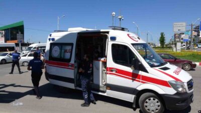 Malatya’da sivil polis aracı ile motosikletin çarpıştığı trafik kazasında motosiklet