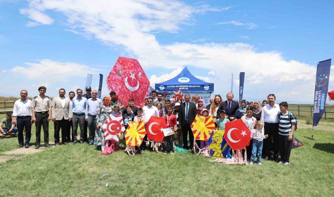 Kayseri Büyükşehir Belediyesi Spor A.Ş. tarafından Yeşilhisar’da düzenlenen Uçurtma Şenliği