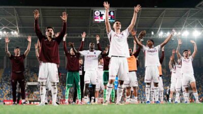 Trabzonspor, 2026-2027 sezonu kombine kartlarının genel satışına başlarken, taraftarların kombine