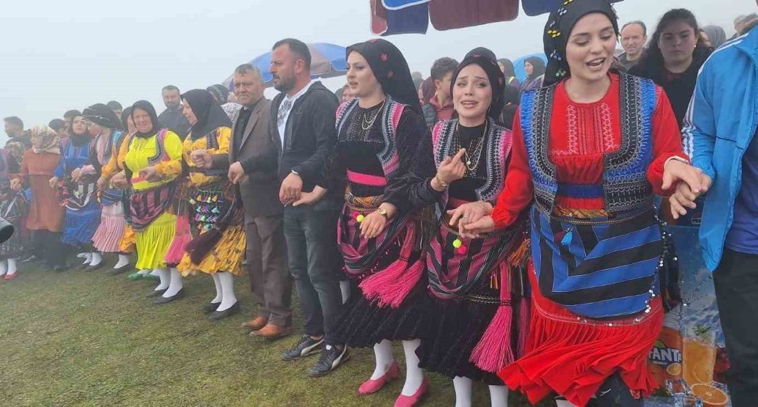 Trabzon’un Şalpazarı ilçesinin Alaca Yaylası’nda 196. Otçu Şenliği, önceki yıllarda