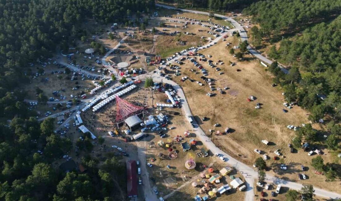 Türkiye’nin dört bir yanından Bursa’ya gelen Giresunlular, 3 gün 3