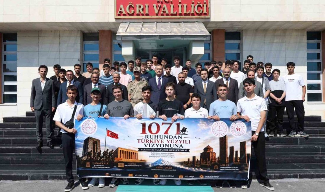 Ağrı Valisi Önder Bozkurt, “1071 Ruhundan Türkiye Yüzyılı Vizyonuna” programı