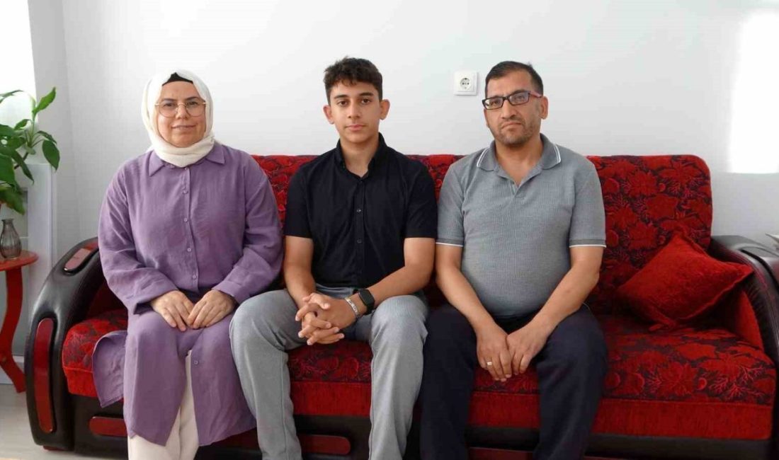 2026 LGS’de tüm soruları doğru yanıtlayarak Türkiye birincileri arasına giren