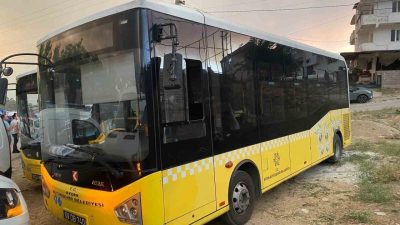 Aydın’ın Çine ilçesi Kavşit Mahallesi’nde çıkan orman yangınına havadan ve