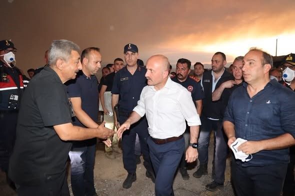 Aydın’ın Çine ilçesinde çıkan orman yangınına ekiplerin yoğun müdahalesi sürerken,