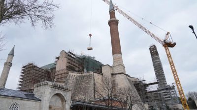 Kültür ve Turizm Bakanı Mehmet Nuri Ersoy, Ayasofya-i Kebir Camii’nde