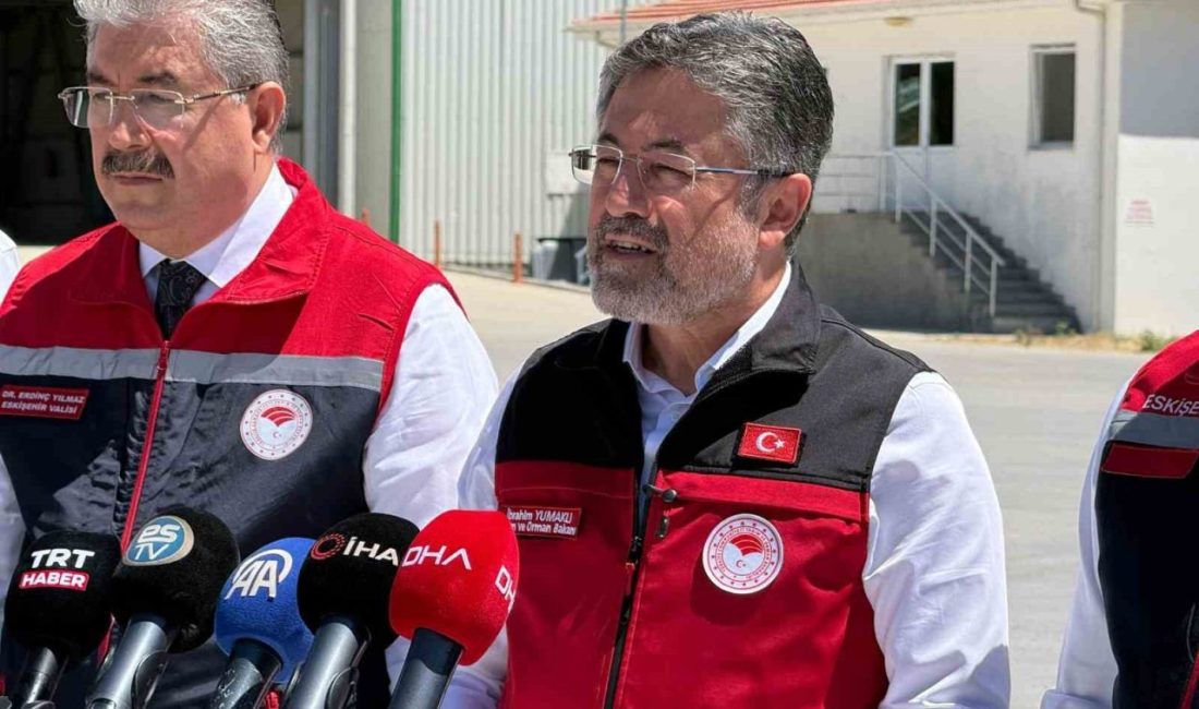 Eskişehir’in Sivrihisar Toprak Mahsulleri Ofisi Ajans Amirliğini (TMO) ziyaret eden
