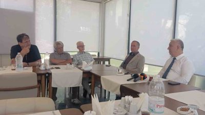 Cumhuriyet Halk Partisi’nden (CHP) istifa ederek Yeni Parti’ye katılan Bergama