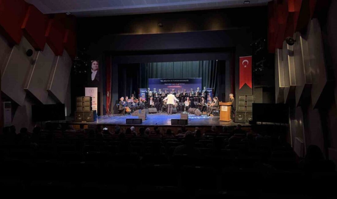 Bursa’nın fethinin 700. yılı etkinlikleri kapsamında düzenlenen “Türk Müziği Sözlü