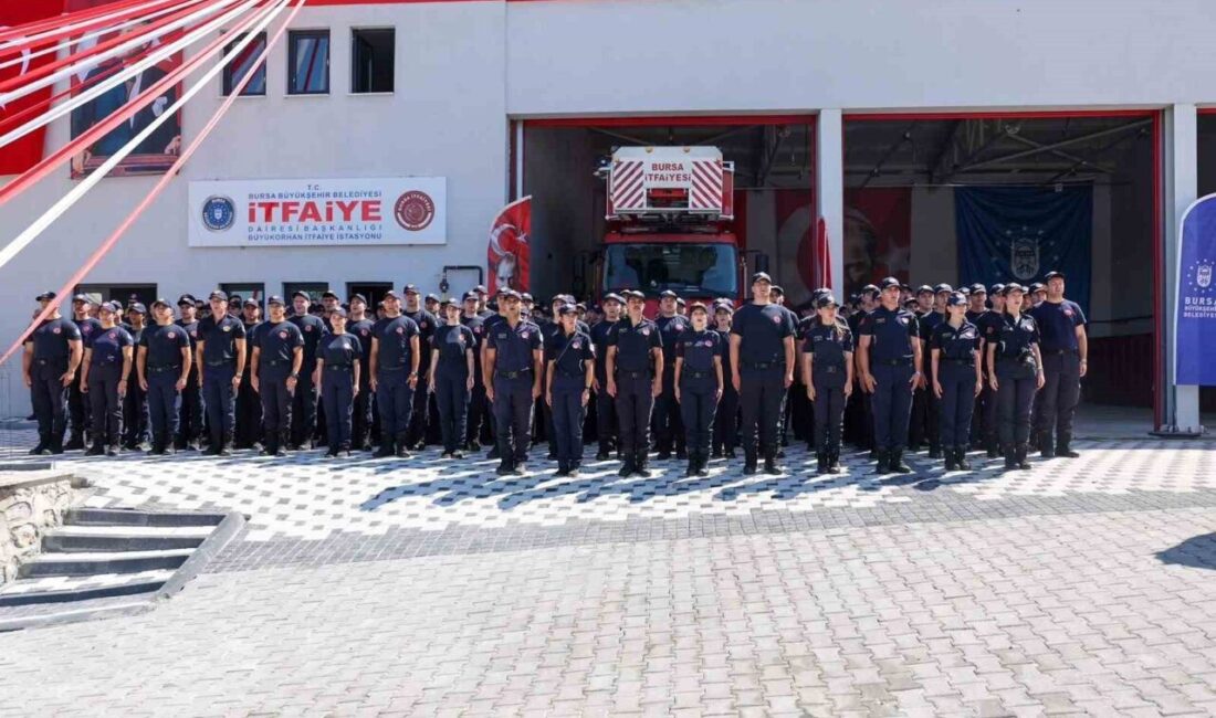 Bursa’da itfaiye teşkilatını personel ve ekipman destekleriyle güçlendiren Büyükşehir Belediyesi,