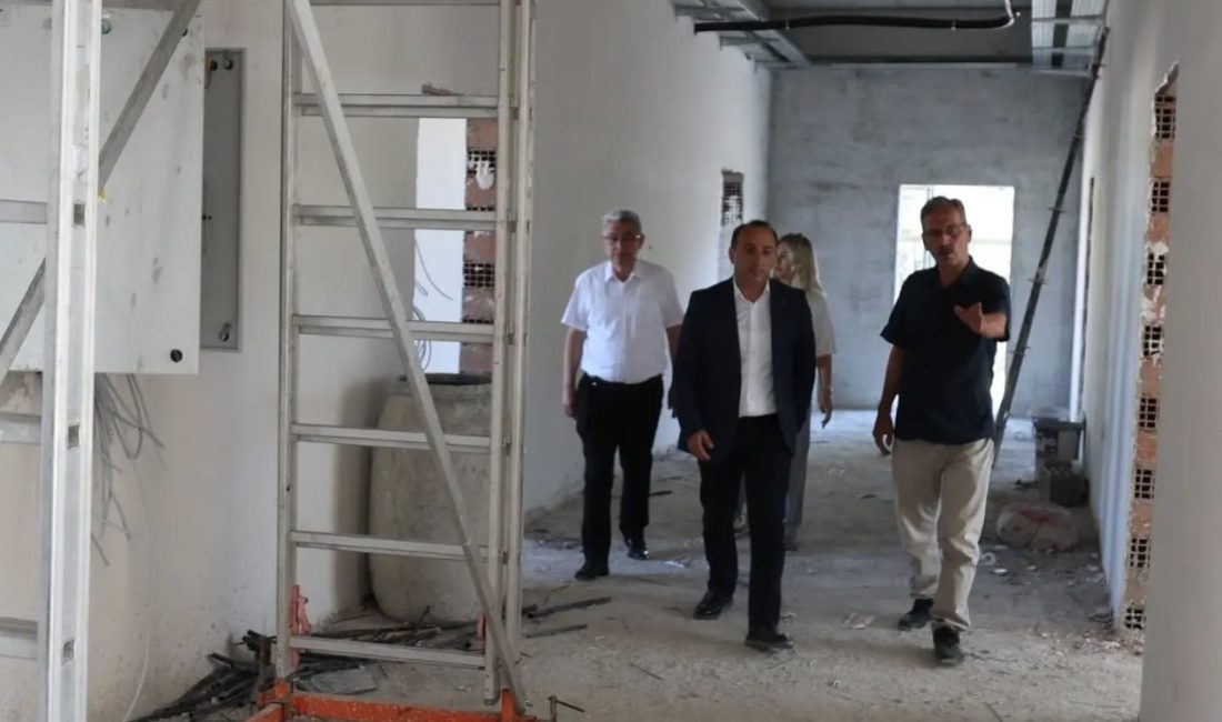 Aydın’ın Çine ilçesindeki 1955 yılında yapılan Evciler İlkokulu’nun yerine hayırsever