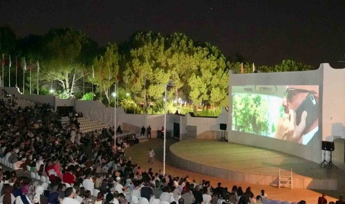 Denizli Büyükşehir Belediyesi’nin “Sanat Şehri Denizli” mottosuyla hayata geçirdiği açık