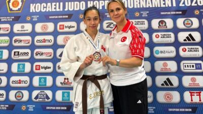 DÜZCE ( ) – Düzce Sporcu Eğitim Merkezi sporcusu Erva