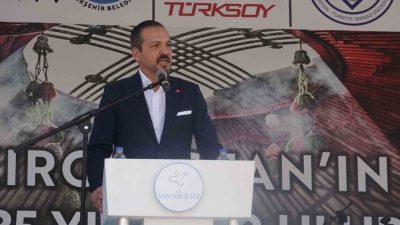 Van’ın Erciş ilçesindeki Ulupamir Mahallesi’nde, Kırgızistan’ın bağımsızlığının 35. yılı çerçevesinde