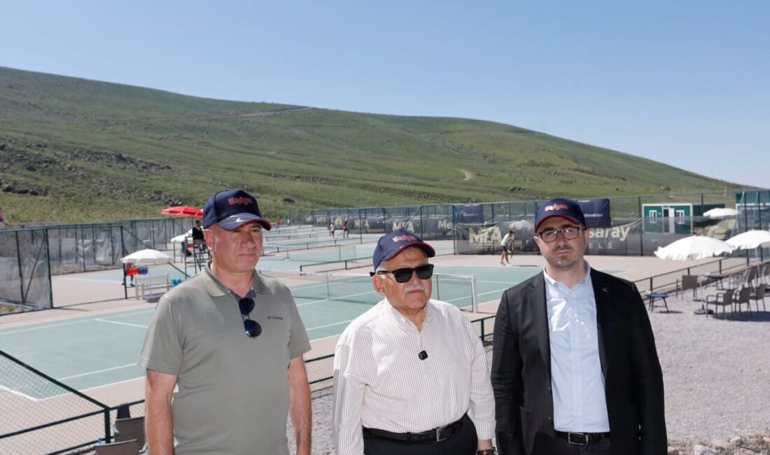 Kayseri Büyükşehir Belediye Başkanı Dr. Memduh Büyükkılıç; Erciyes’in ev sahipliğinde