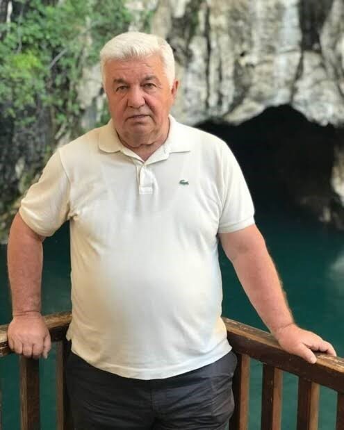 Giresun siyasetinin önemli isimlerinden eski Devlet Bakanı Burhan Kara, geçirdiği