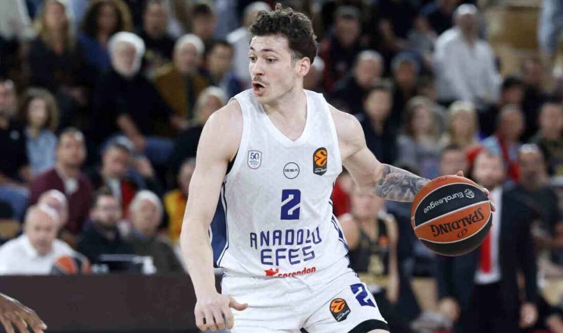 Galatasaray Erkek Basketbol Takımı, milli basketbolcu Şehmus Hazer’i kadrosuna kattı.