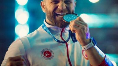 Milli sporcu Kadir Yıldırım, Bolu’da düzenlenen Türkiye Kick Boks Şampiyonası’nda