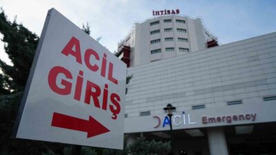 Kırıkkale’de iki otomobilin çarpışması sonucu meydana gelen trafik kazasında 6