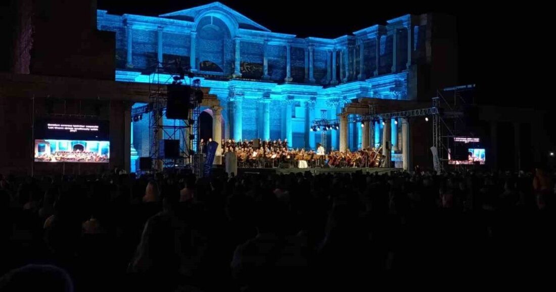 Manisa’nın Salihli ilçesinde Carl Orff’un ‘Carmina Burana’ eseri, tarihte paranın