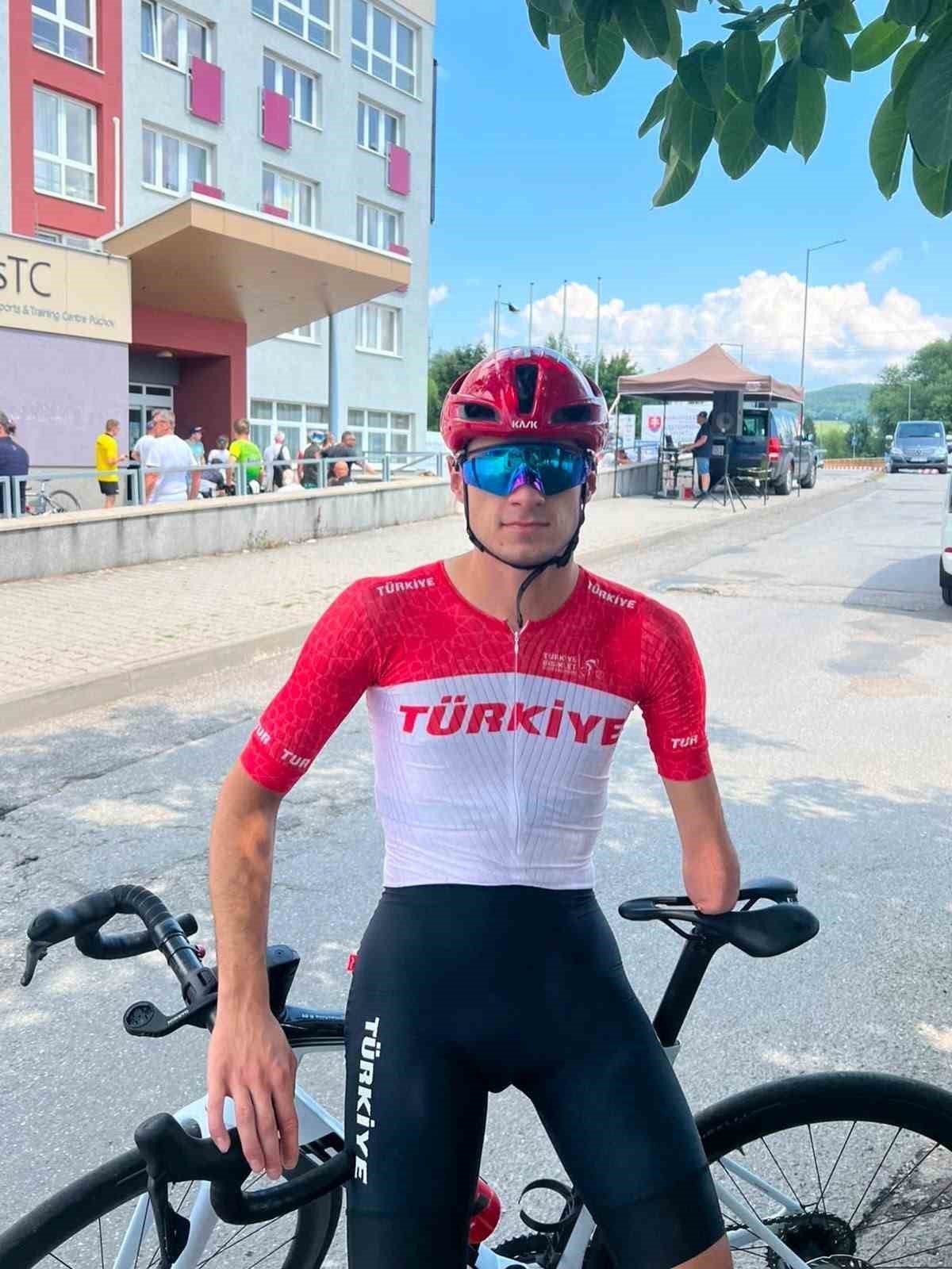 Denizlili Milli Para-Bisiklet sporcusu Mehmet Keskin, Slovakya’nın Pchov kentinde düzenlenen