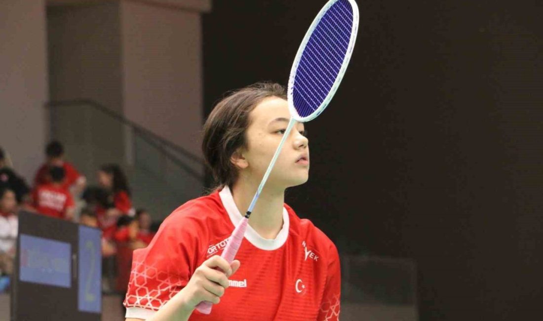 Güçlü altyapısıyla Türk badmintonuna değer katan Osmangazi Belediyespor, yetiştirdiği sporcu