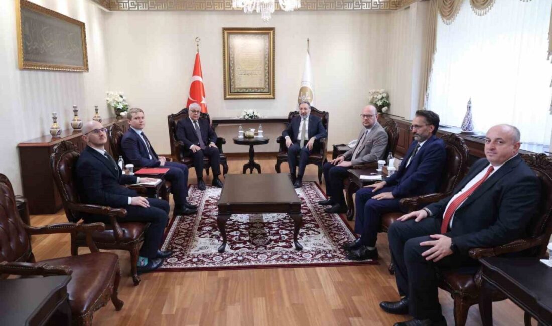 Rusya’nın Türkiye Büyükelçisi Sergey Vershinin, Türkiye Diyanet İşleri Başkanı Safi