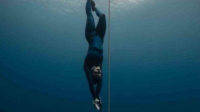 Milli sporcu ve serbest dalış dünya rekortmeni Şahika Ercümen, Serbest