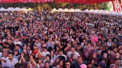 Türkiye’nin dört bir yanından gelen vatandaşlar, 3. Samsunlular Kültür Festivali