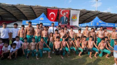 Mersin’in Tarsus Belediyesi bünyesindeki Gelecek Spor Kulübü’nün yaz kursları düzenlenen