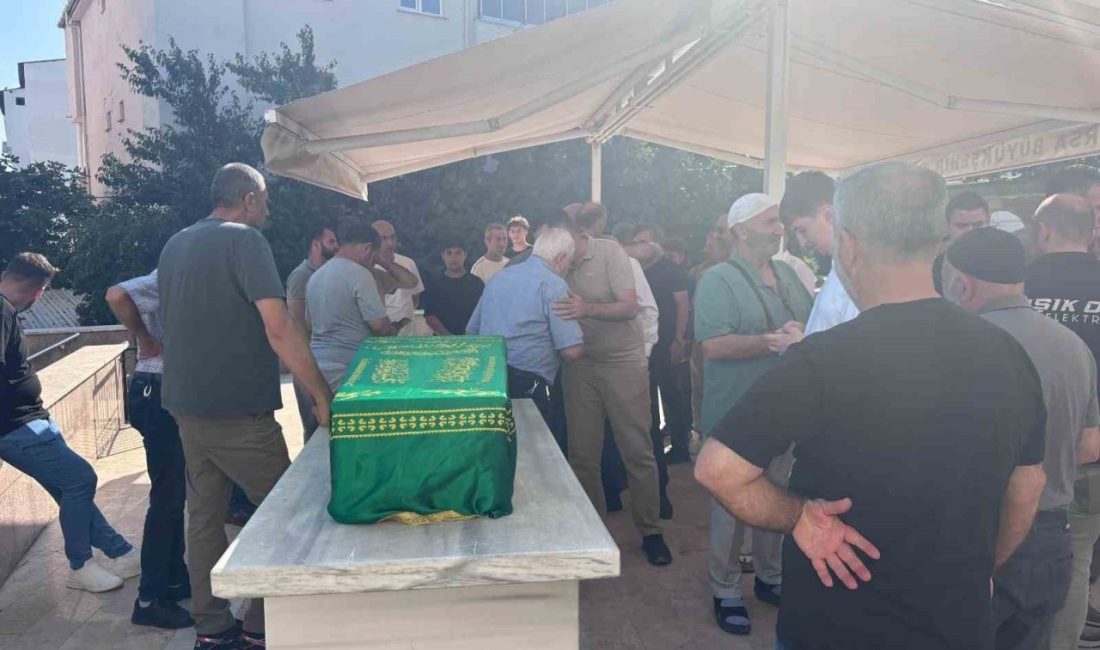 Sivas’ta meydana gelen trafik kazasında hayatını kaybeden 5 yaşındaki Kerem