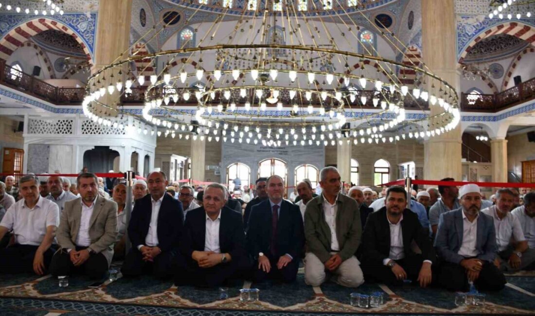 Samsun’un Vezirköprü ilçesinde hafızlık eğitimlerini tamamlayan 23 öğrenci için düzenlenen