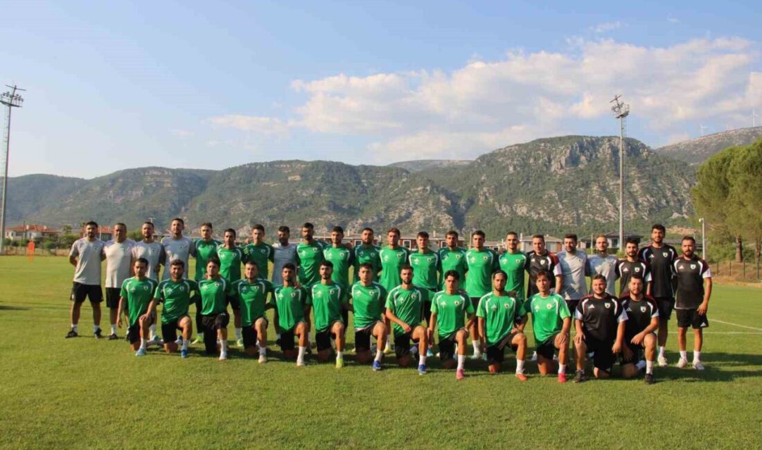Muğlaspor Teknik Direktörü Yalçın Koşukavak, kulübün kongre sürecinden dolayı hazırlıklara