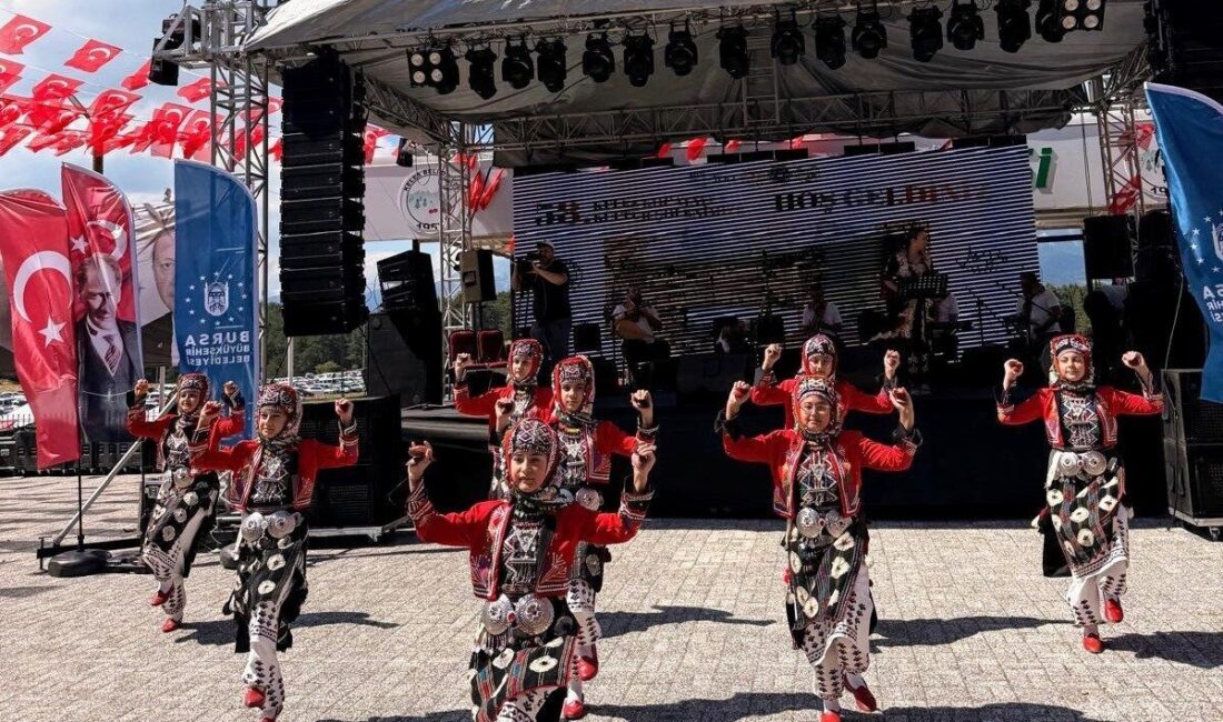 Bursa’nın Fethi’nin 700. yılı etkinlikleri kapsamında Keles’te düzenlenen Kocayayla Şenlikleri’nde
