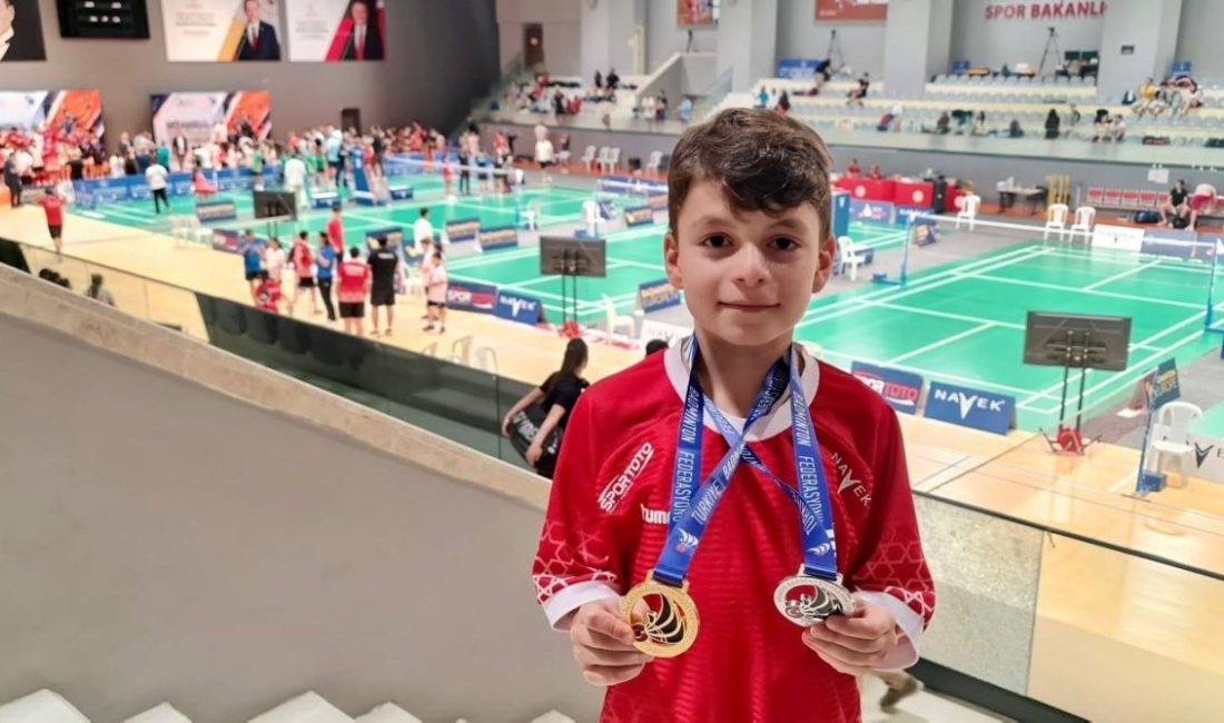 Yeşilyurt Belediyespor’un milli badminton sporcusu Kerem Eren Çelik, İstanbul’da düzenlenen