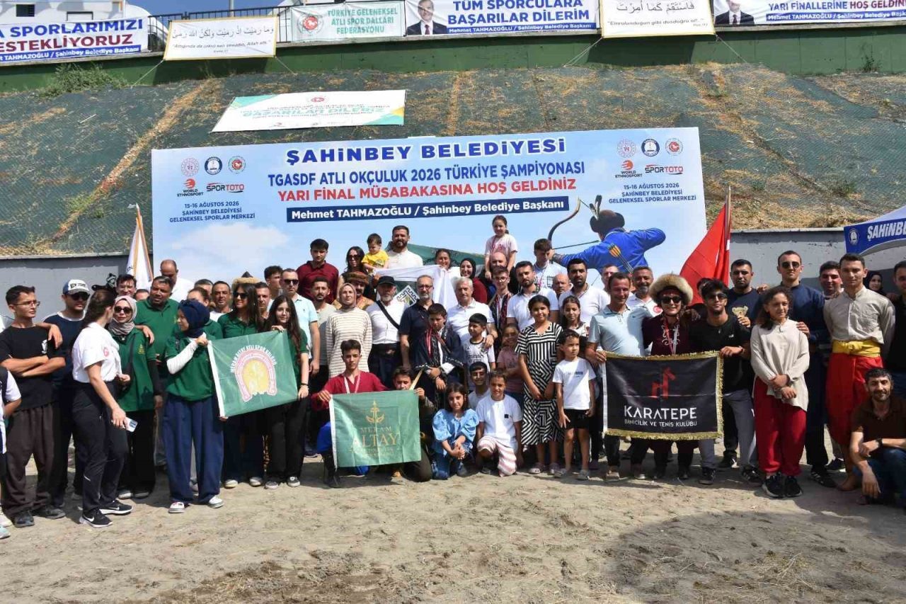 Gaziantep’te, Şahinbey Belediyesi ve Türkiye Geleneksel Atlı Spor Dalları Federasyonu