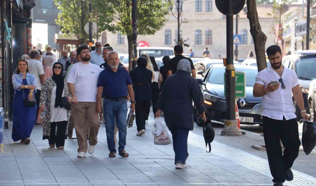 Yaz aylarında tatil için izinlerini kullanarak Sivas’a gelen gurbetçiler son
