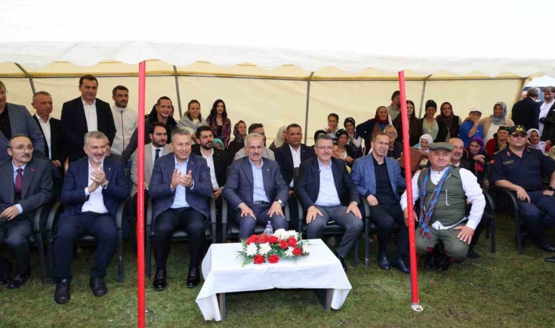 Ulaştırma ve Altyapı Bakanı Abdulkadir Uraloğlu, Trabzon’un Düzköy ilçesinde düzenlenen