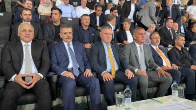 İçişleri Bakanı Mustafa Çiftçi, Gençlik ve Spor Bakanı Osman Aşkın,