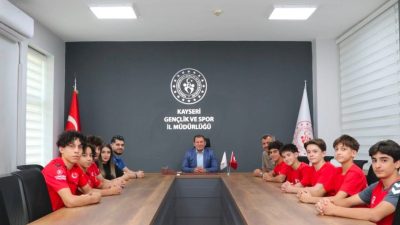 Ulusal ve uluslararası müsabakalarda elde ettikleri derecelerle Kayseri’yi ve Türkiye’yi