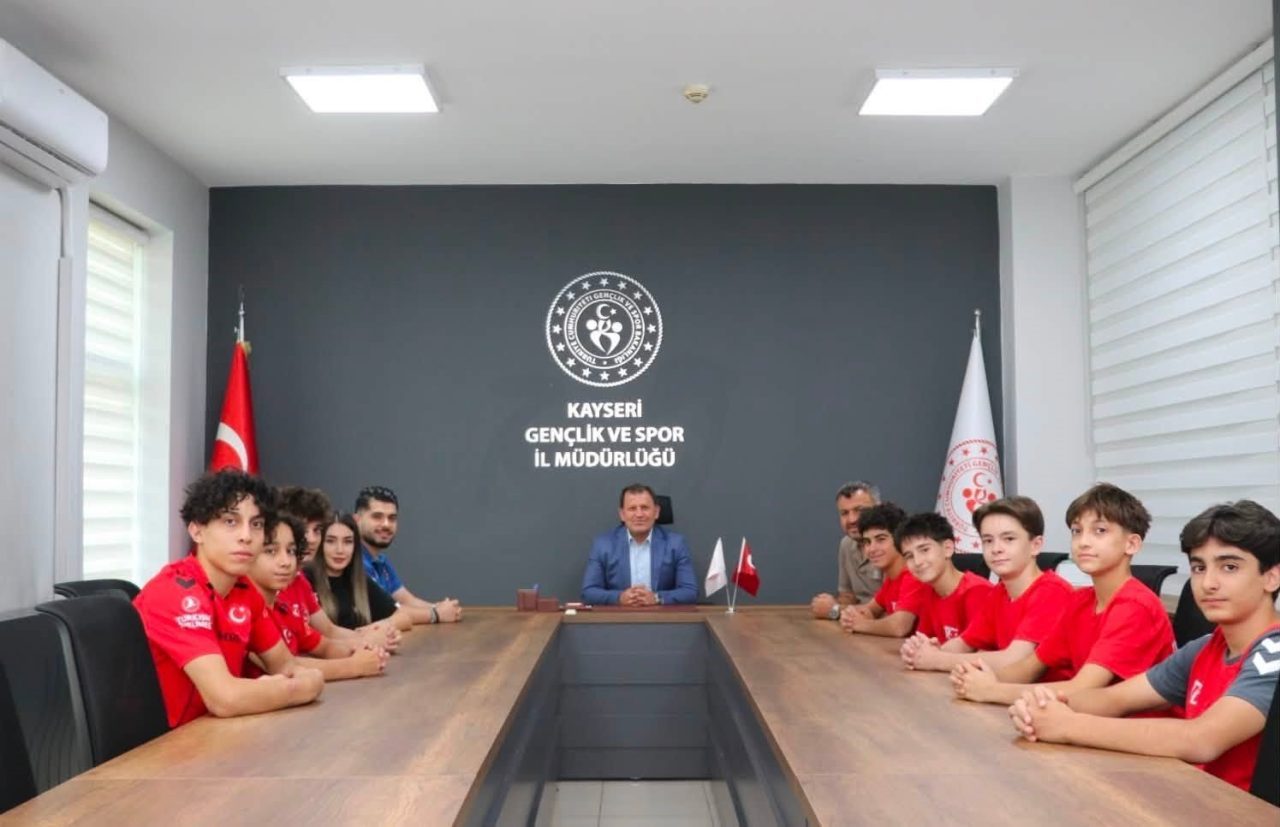 Ulusal ve uluslararası müsabakalarda elde ettikleri derecelerle Kayseri’yi ve Türkiye’yi