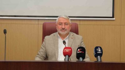 Çorum Belediye Başkanı Halil İbrahim Aşgın, üçüncü sentetik saha projesiyle
