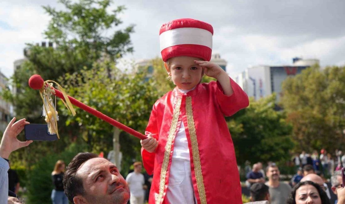 Ankara’da 30 Ağustos Zafer Bayramı’nın 104’üncü yıl dönümü dolayısıyla geçit