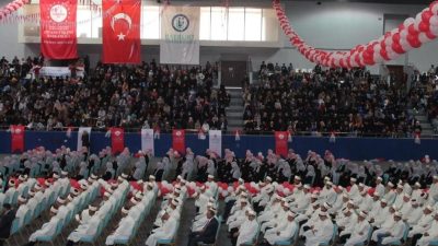 Kur’an kurslarında hafızlığını tamamlayan 246 hafız için hafızlık icazet merasimi