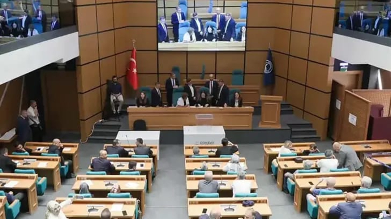 AK Parti İstanbul İl Başkanı Abdullah Özdemir, Üsküdar Belediye Meclisi’nde