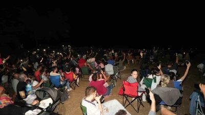 Bursa’da Perseid meteor yağmurunu izlemek isteyen binlerce kişi, Yenişehir ilçesindeki